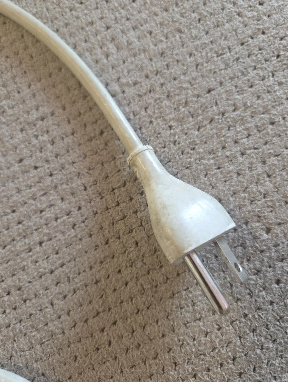 Apple genuine a1719